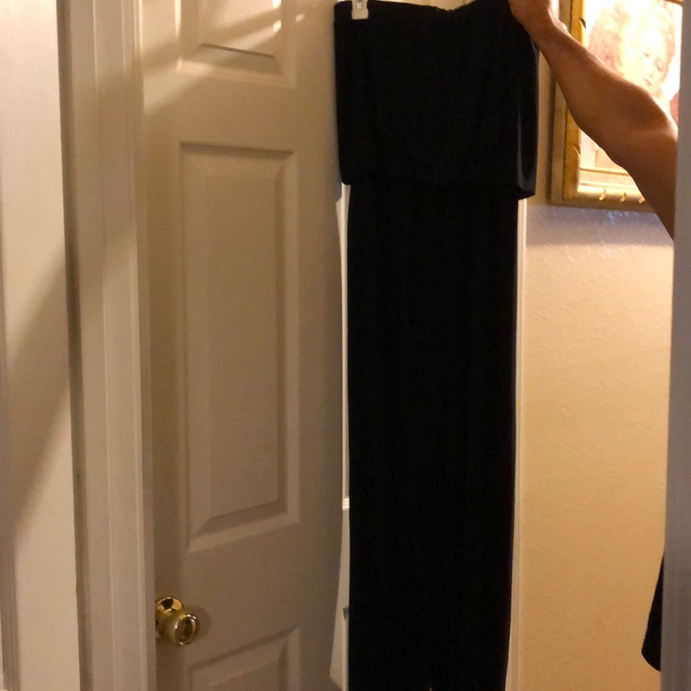 Black jumper strapless
